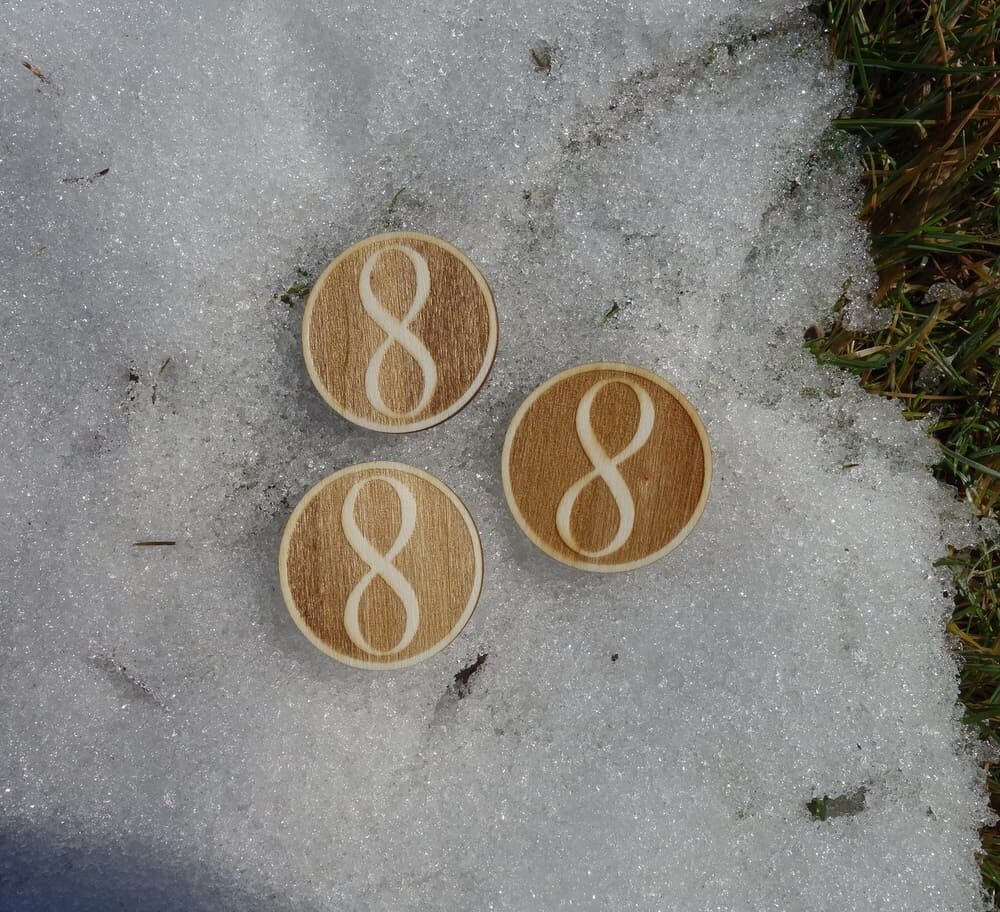 Nekonečno pr. 5 cm, tmavý motiv