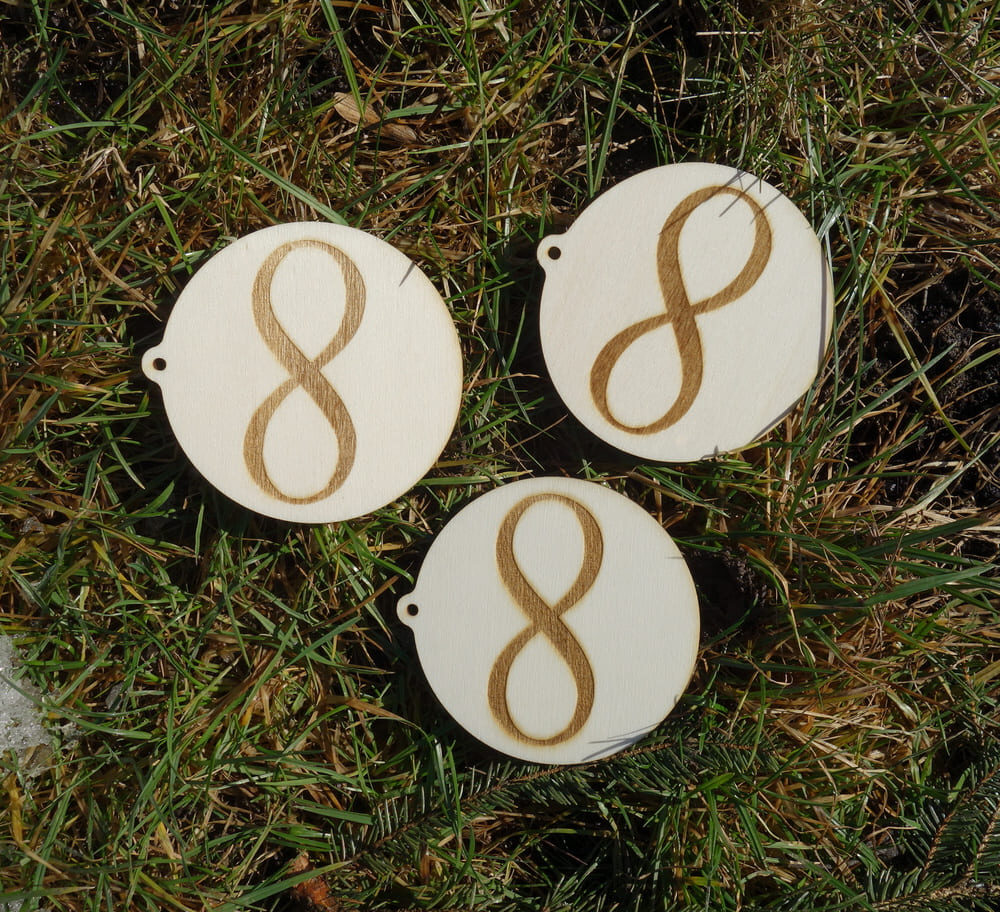 Nekonečno pr. 8 cm, světlý motiv, k zavěšení