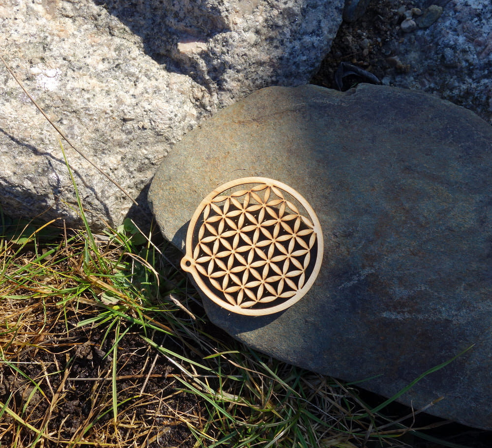 Květ života prořezávaný, pr. 8 cm, na zavěšení